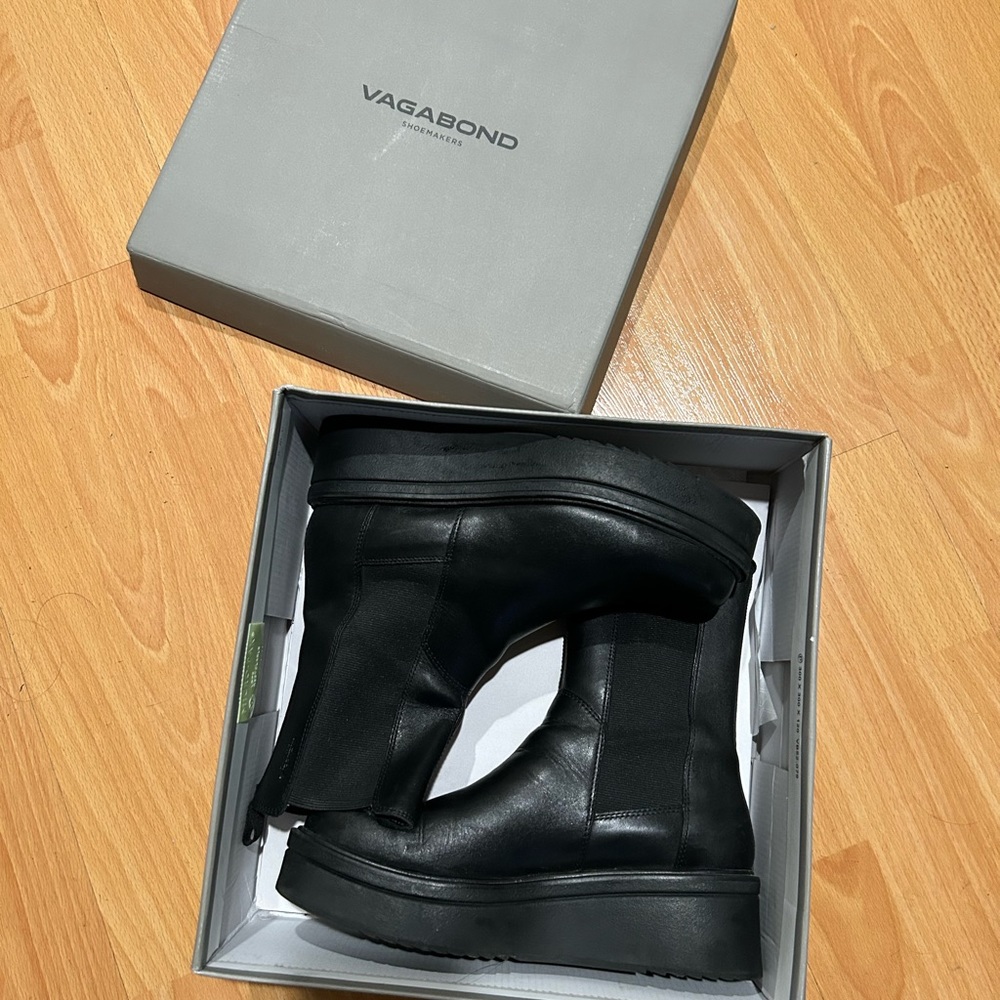 Vagabond Tara Tall Chelsea Boots